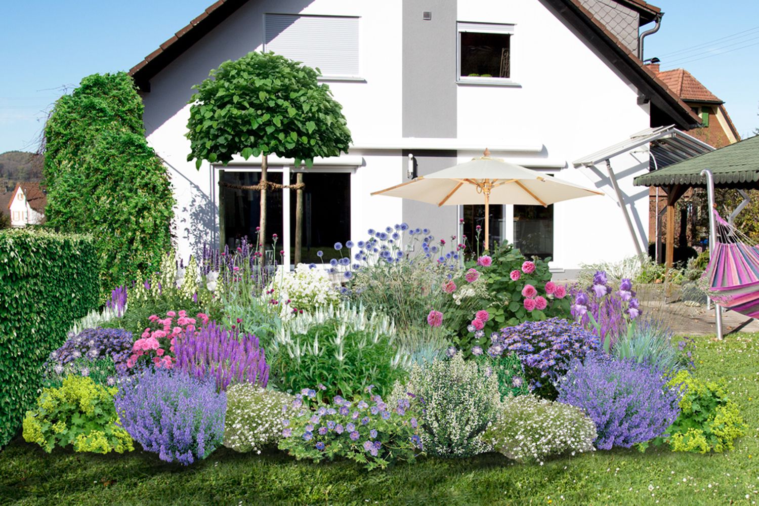 Traumhaftes Terrassenbeet Doppelte Freude durch zwei Ansichtsseiten