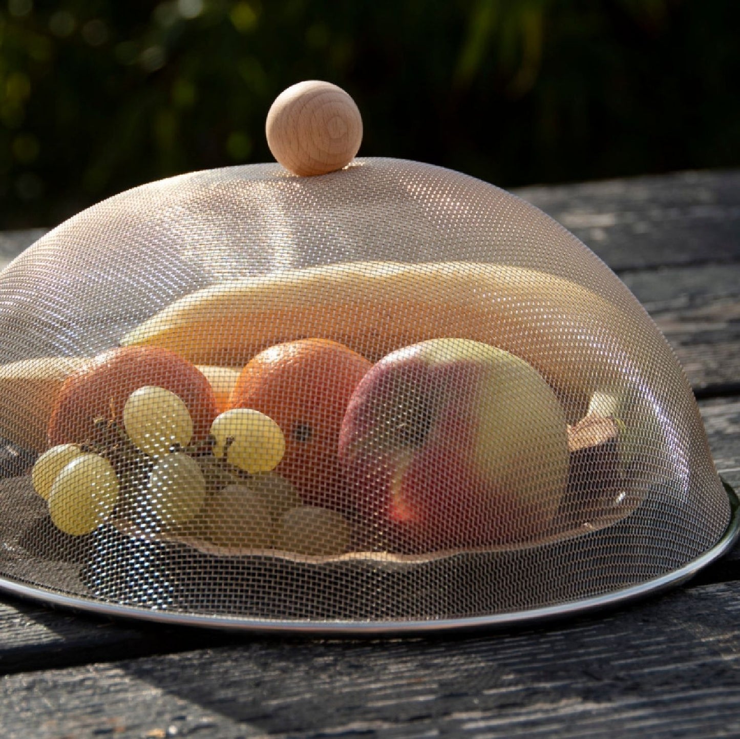 Fliegenhaube Schützt Obst und Früchte auf dem Tisch