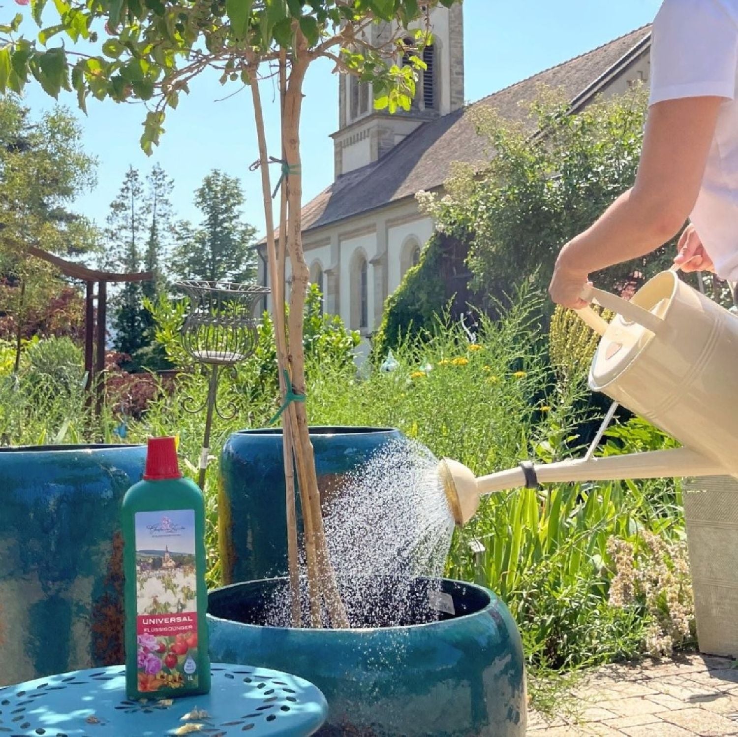 Flüssigdünger Universal (Gesundes Wachstum & prächtige Blüten) – Gräfin von Zeppelin