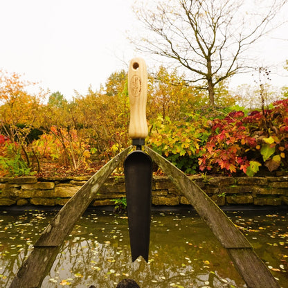 Schlangenzungenkelle (mit Holzgriff aus Esche)