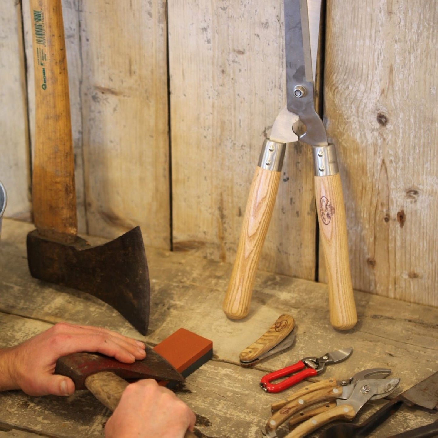 Schleifstein (für Gartenscheren, Messer, Werkzeuge)
